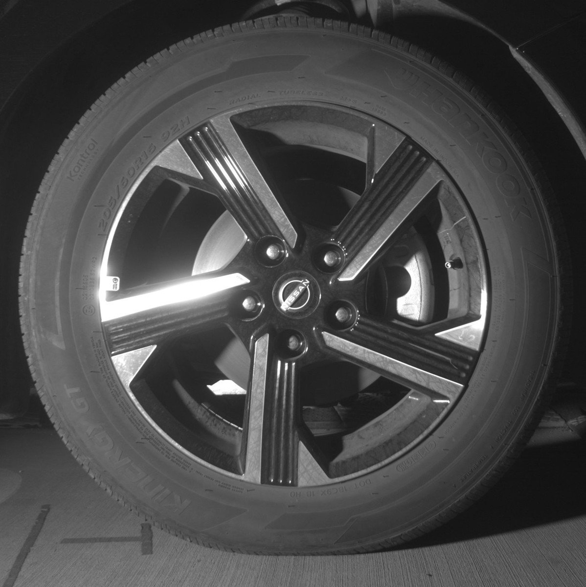 Used 2025 Nissan Sentra SV image 13