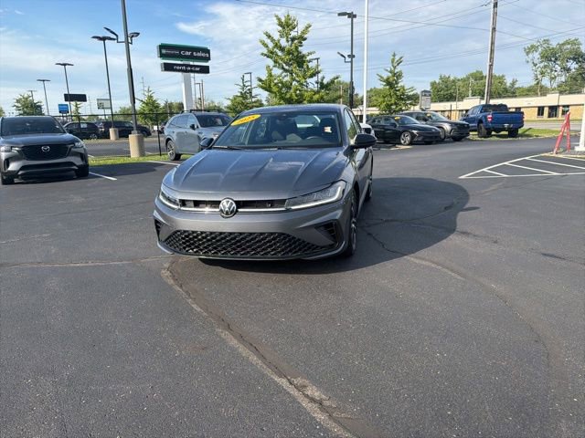 Used 2025 Volkswagen Jetta Sport FWD image 21