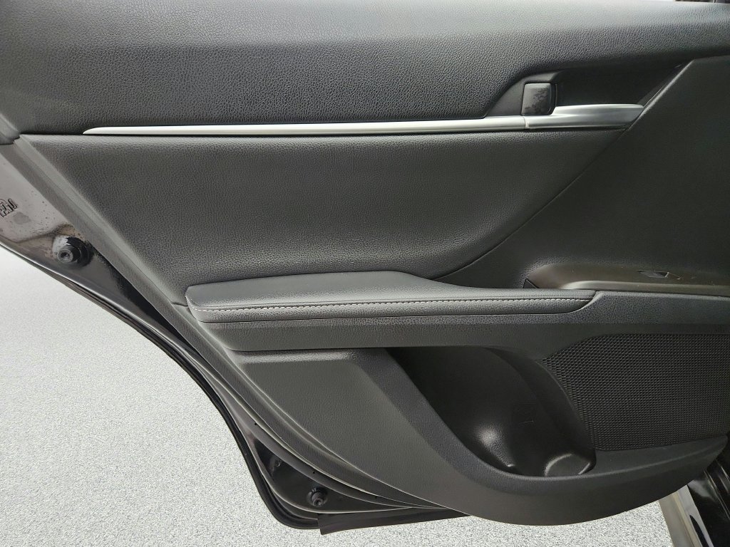 Used 2021 Toyota Camry XSE FWD image 30