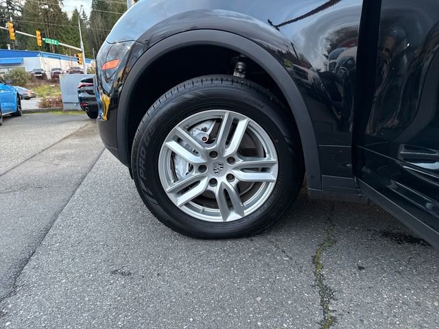 Used 2016 Porsche Cayenne image 29