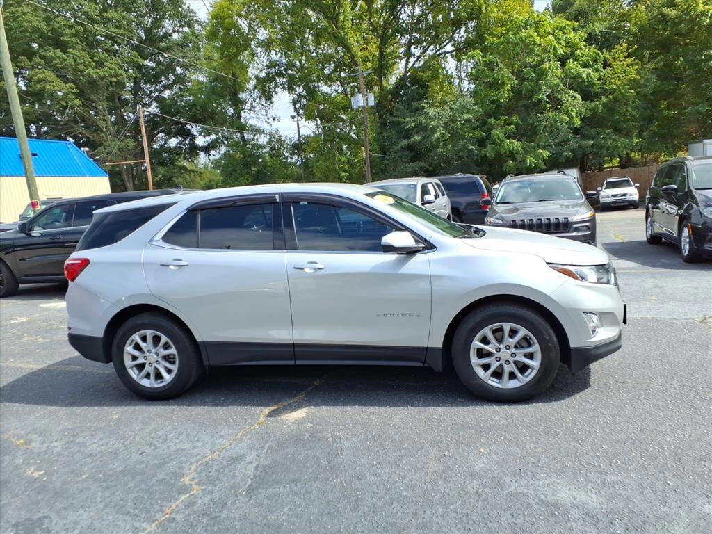 Used 2019 Chevrolet Equinox LT image 2