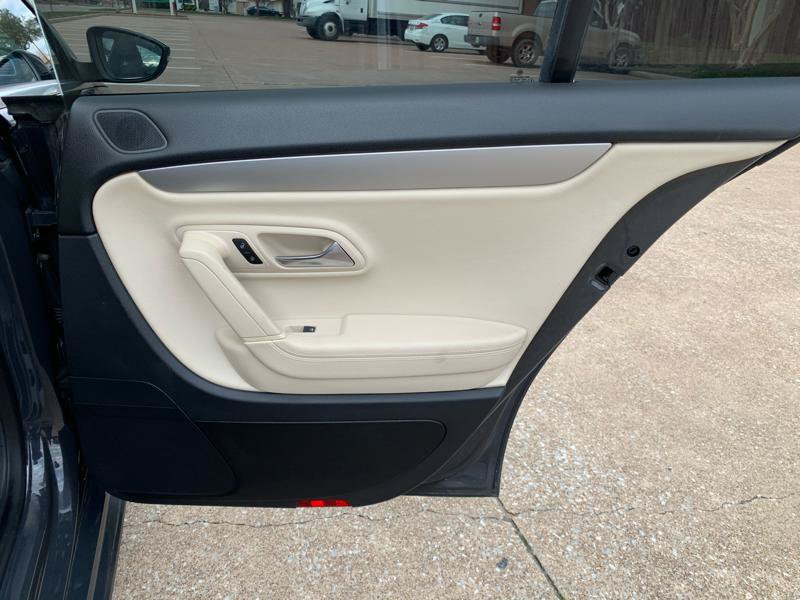 Used 2012 Volkswagen CC Sport FWD image 26