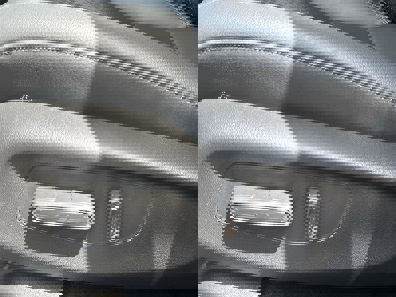 Used 2024 Honda HR-V EX-L image 12