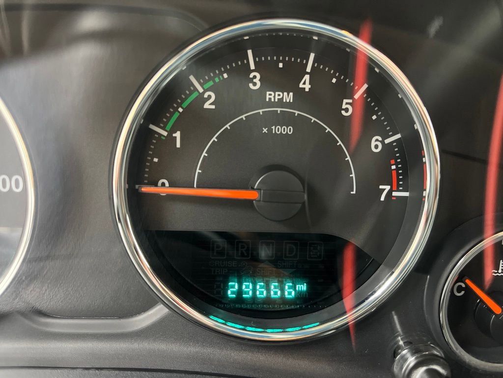 Used 2018 Jeep Wrangler Sport AWD/4WD image 11