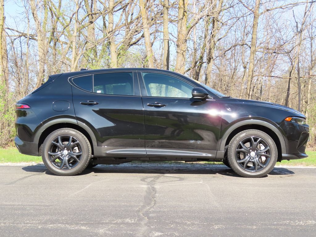 Used 2024 Dodge Hornet R/T w/ R/T Blacktop Package AWD/4WD image 2