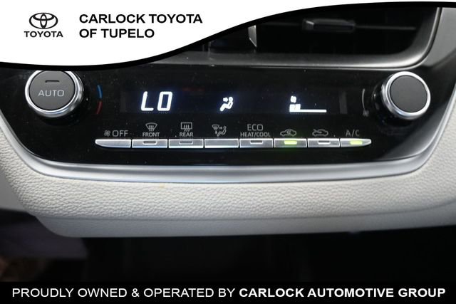 Used 2025 Toyota Corolla LE FWD image 14