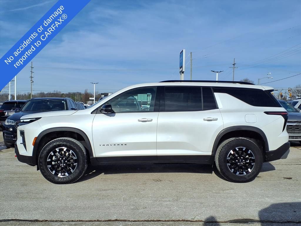 Used 2024 Chevrolet Traverse Z71 image 8