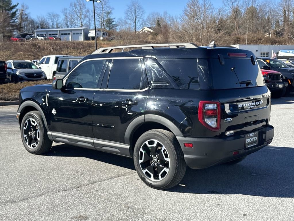 Used 2023 Ford Bronco Sport Outer Banks w/ Tech Package image 8