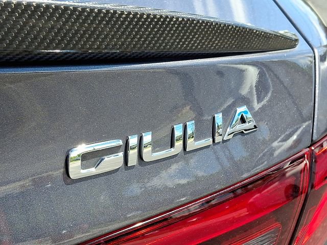 Used 2017 Alfa Romeo Giulia Quadrifoglio RWD image 32
