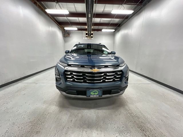 Certified 2025 Chevrolet Equinox LT w/ Convenience Package II AWD/4WD image 3