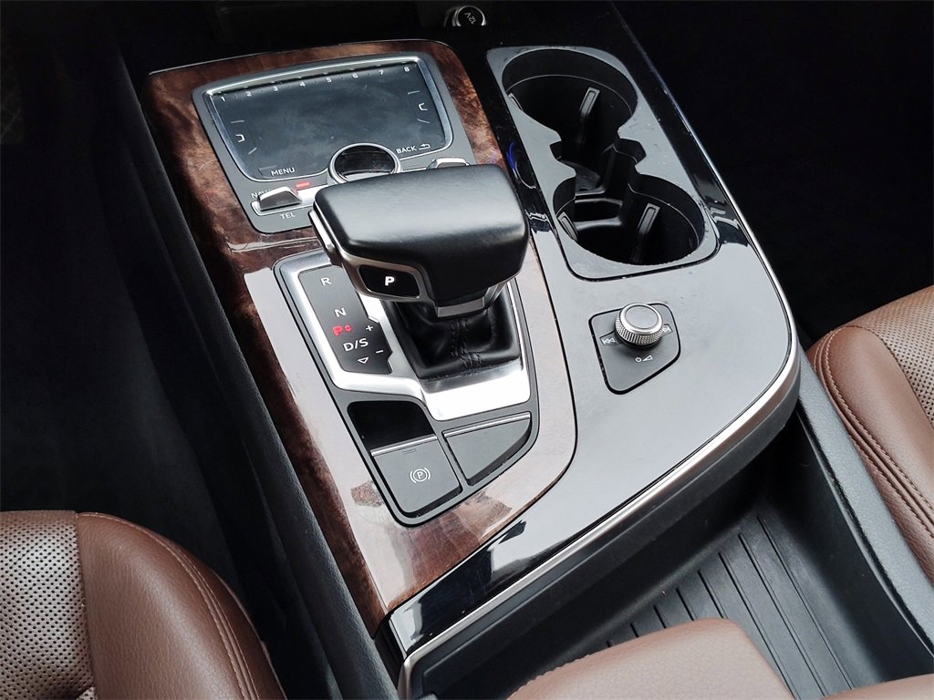 Used 2017 Audi Q7 3.0T Premium Plus image 32