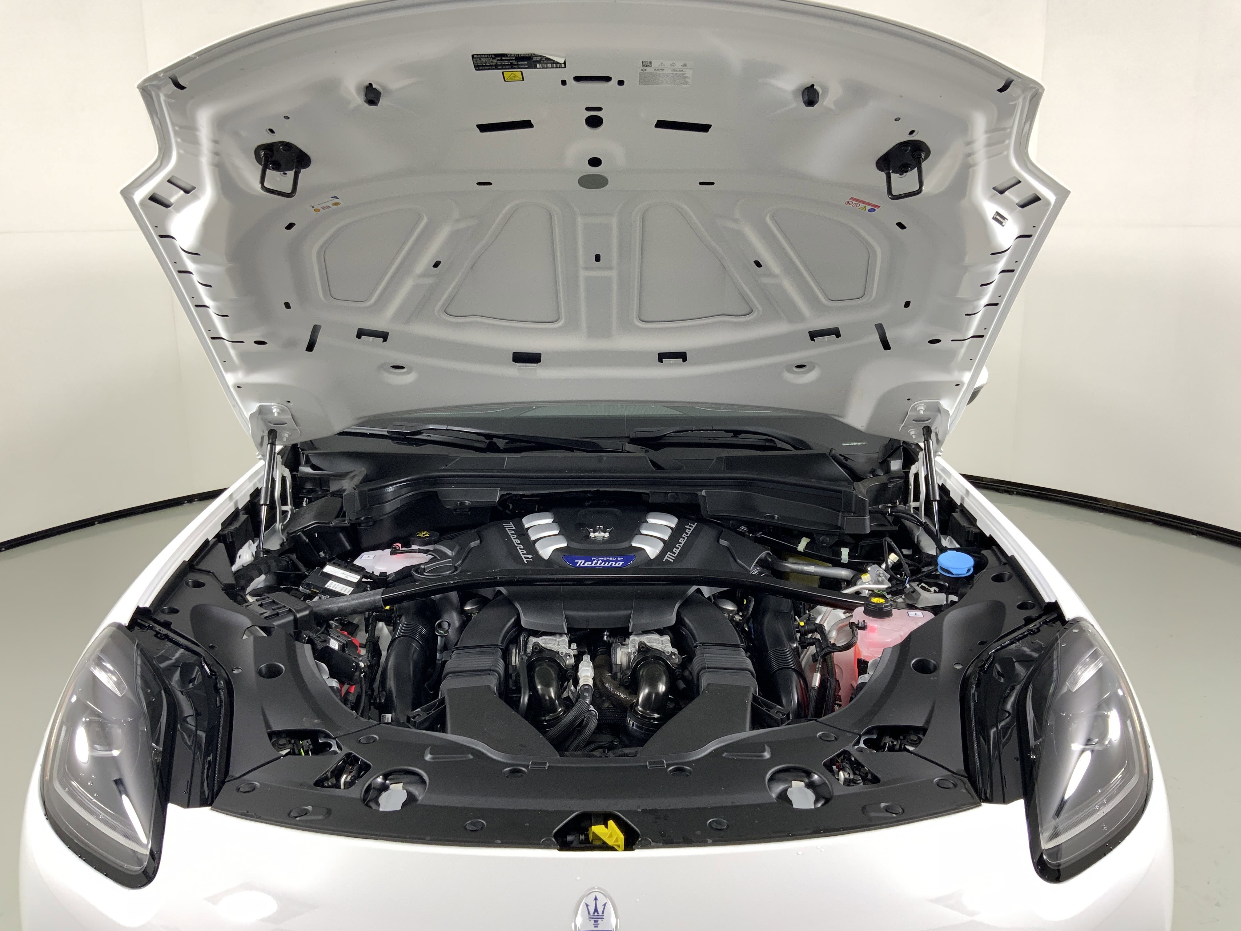 New 2026 Maserati Grecale Modena image 8