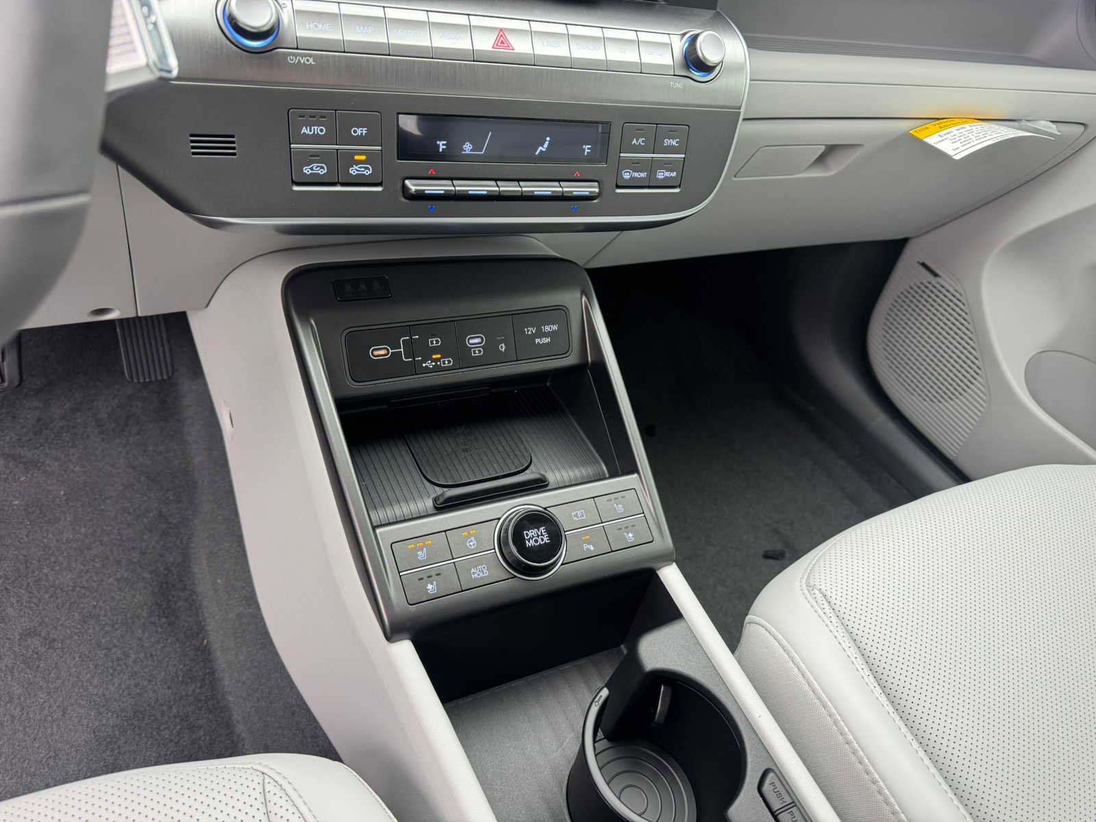 New 2026 Hyundai Kona Limited image 18