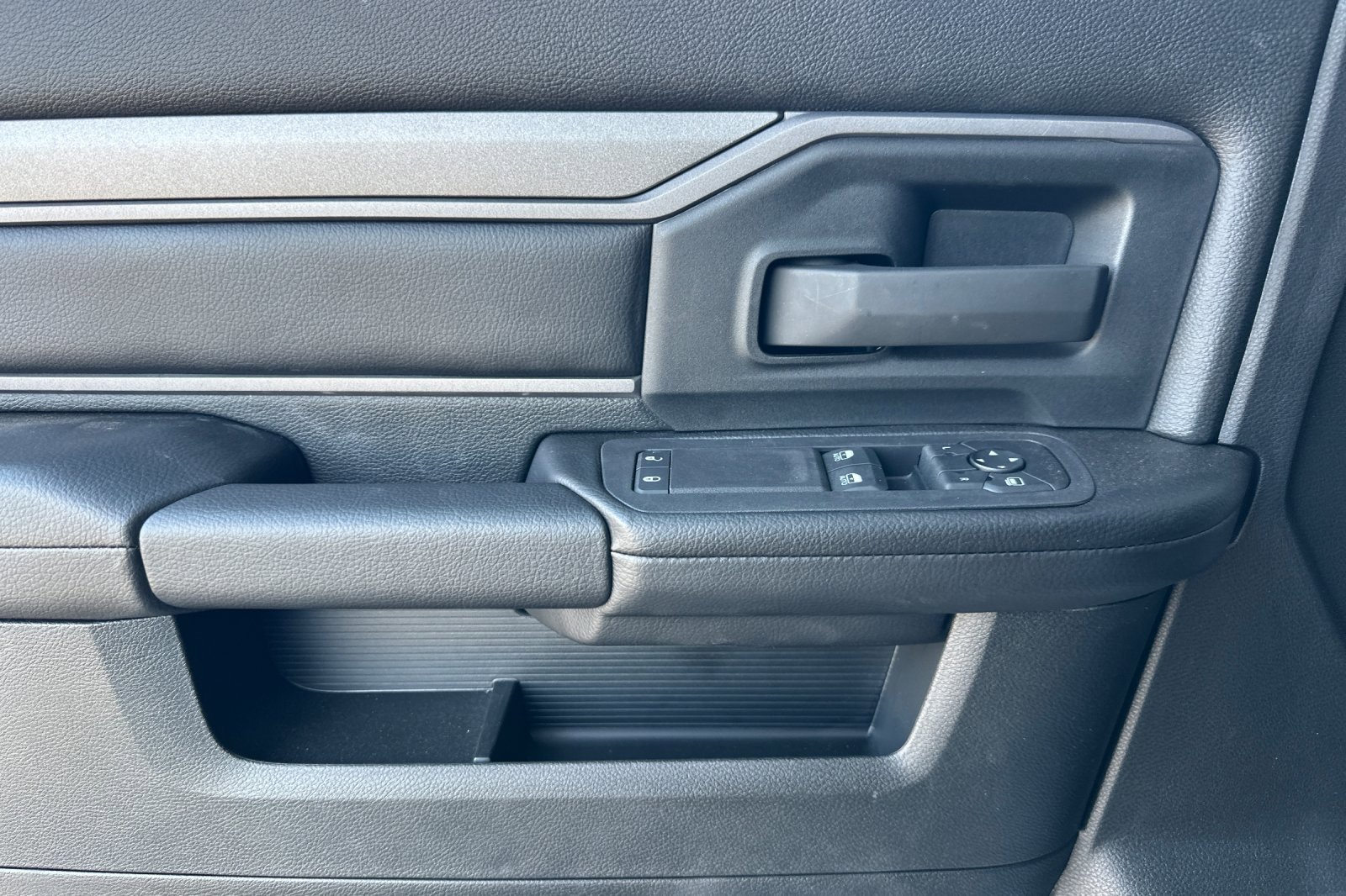 New 2025 RAM 3500 Tradesman image 10