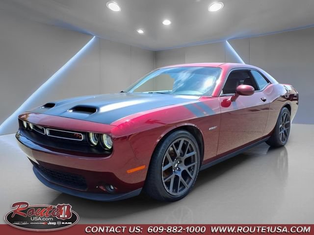 Used 2018 Dodge Challenger R/T Plus RWD image 8