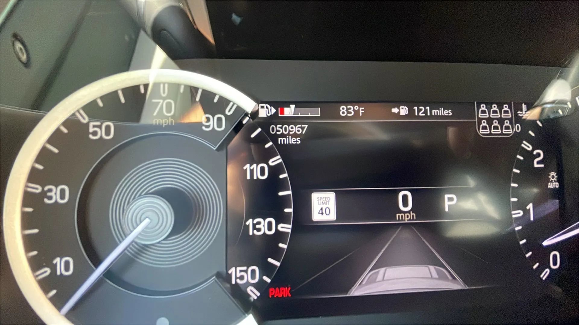 Used 2023 Land Rover Defender 130 X-Dynamic SE image 21