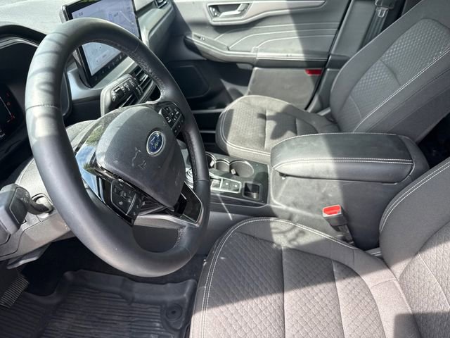 Used 2024 Ford Escape Active w/ Tech Pack #1 AWD/4WD image 19