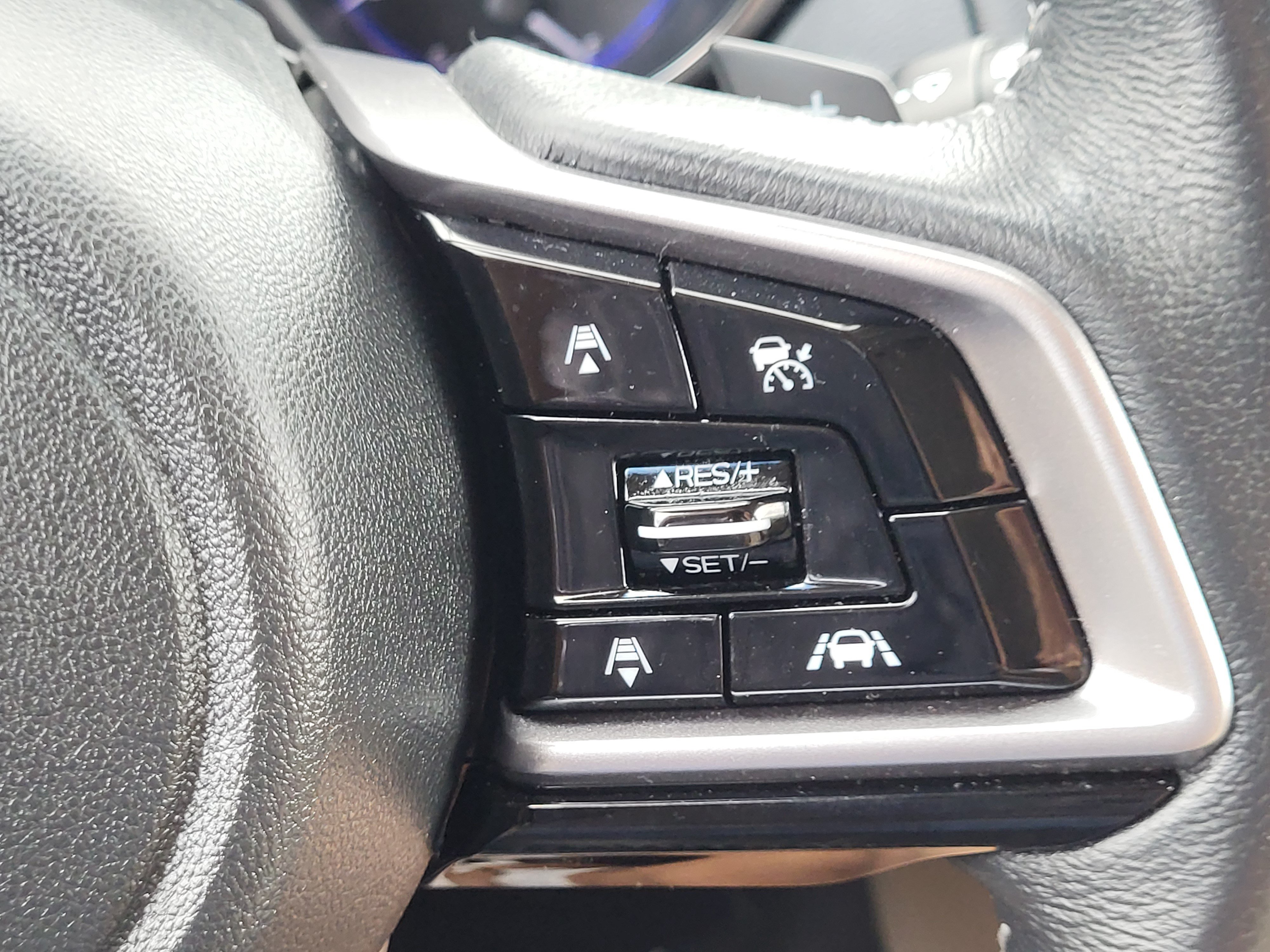 Used 2018 Subaru Outback 2.5i Limited AWD/4WD image 29