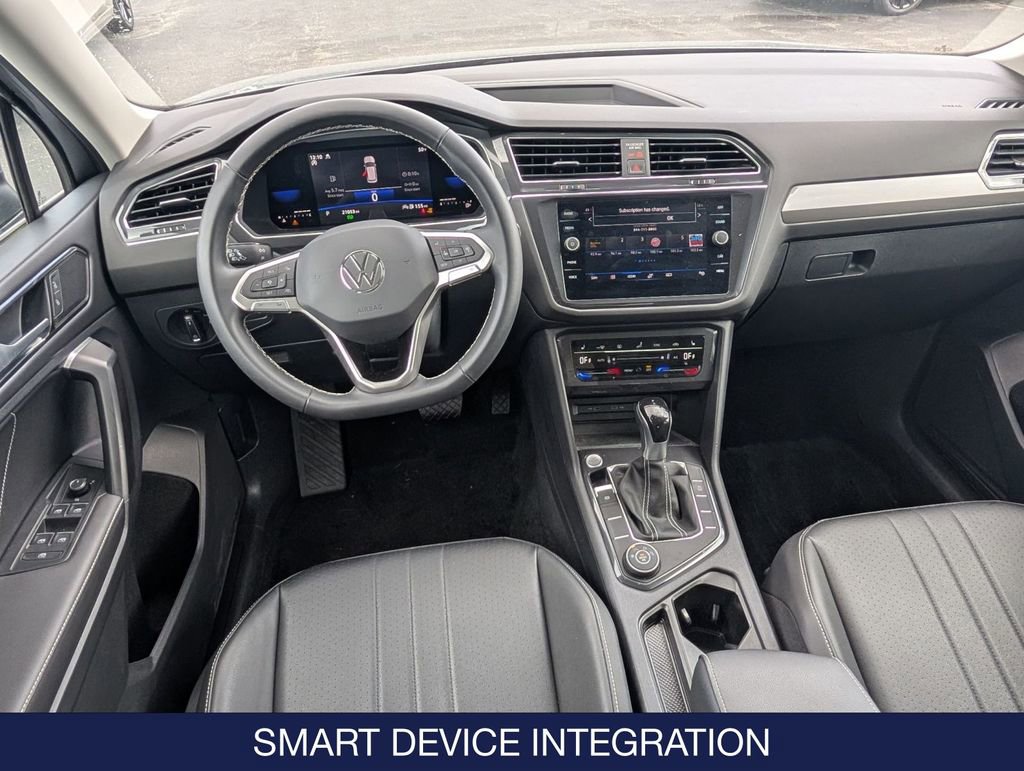 Used 2023 Volkswagen Tiguan SE image 19