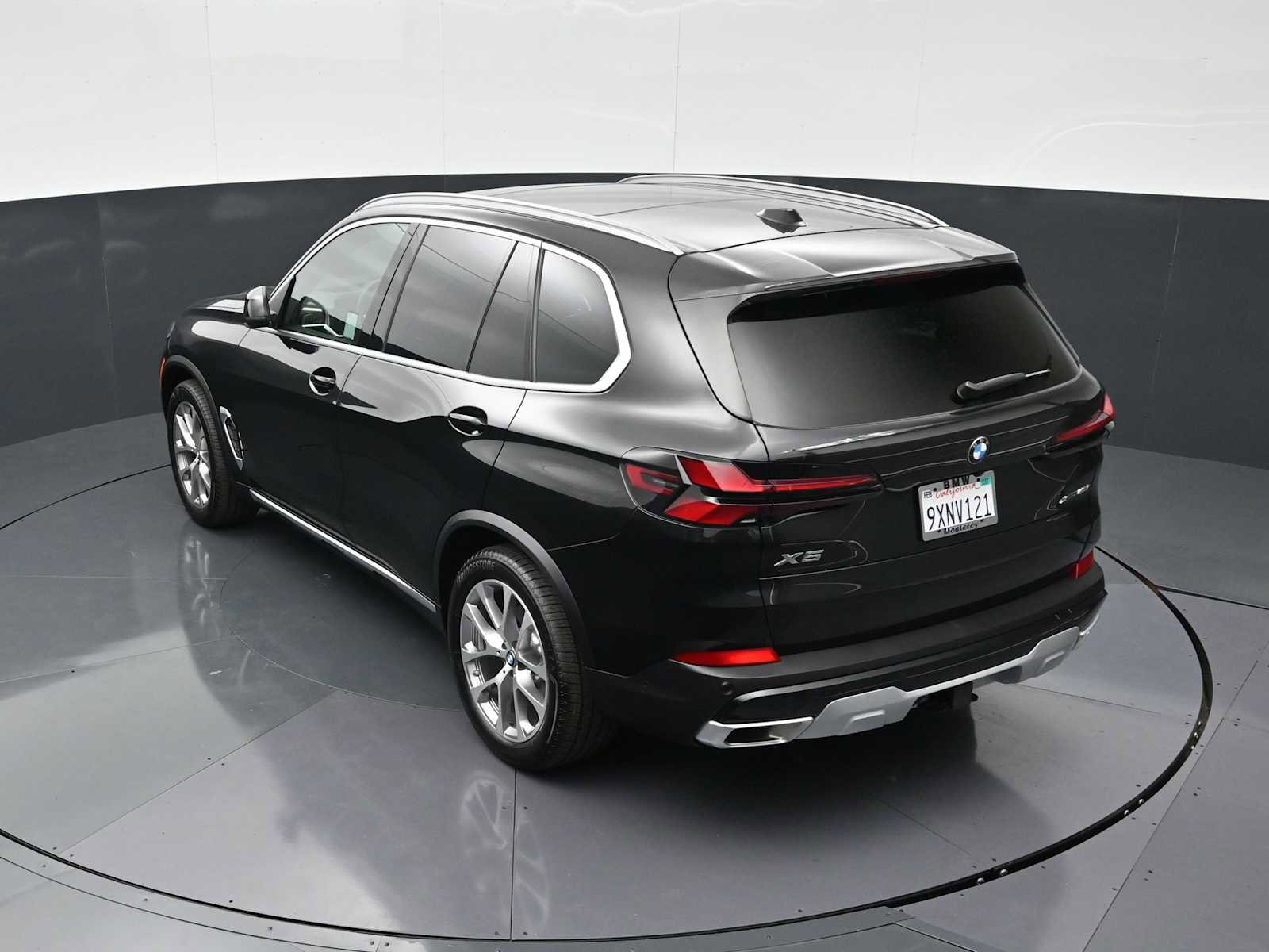 Used 2026 BMW X5 xDrive40i w/ Climate Comfort Package AWD/4WD image 23