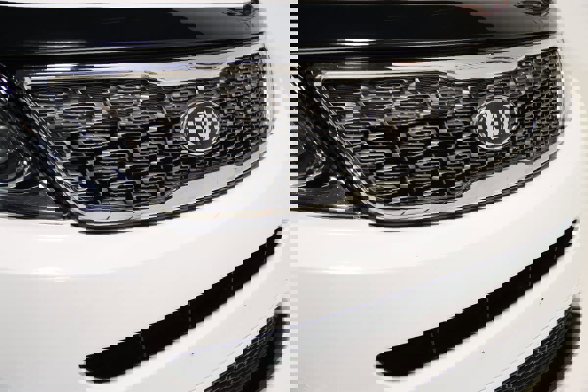 Used 2014 Kia Sorento SX w/ 3rd Row Package image 32