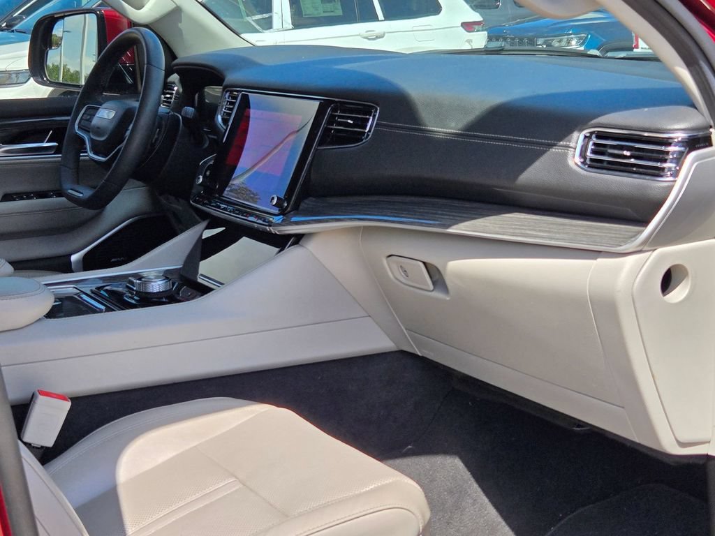 Used 2022 Jeep Wagoneer Series II AWD/4WD image 29