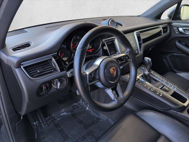 Used 2018 Porsche Macan AWD/4WD image 10