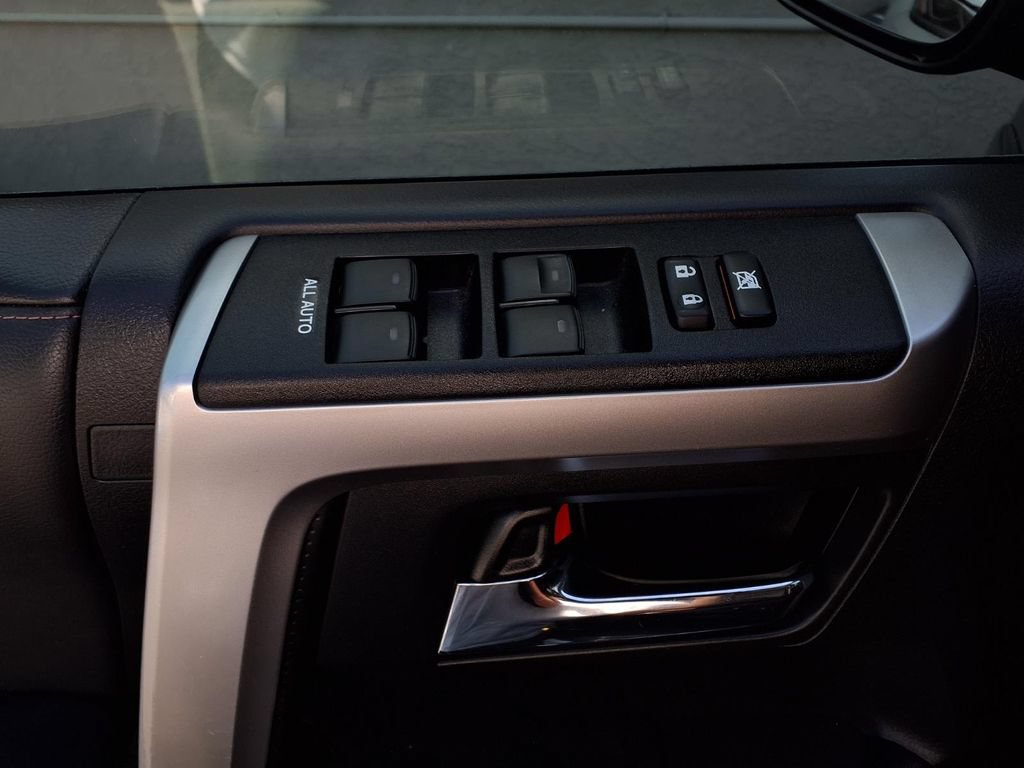 Certified 2023 Toyota 4Runner Limited AWD/4WD image 18