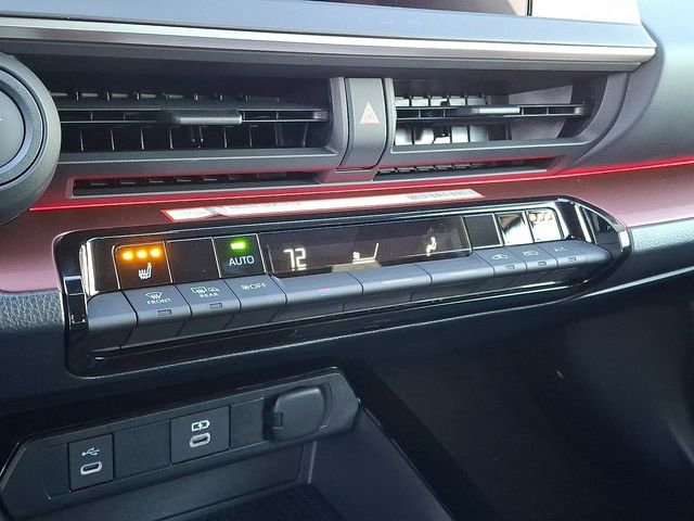 New 2026 Toyota Prius Plug-In Hybrid image 10