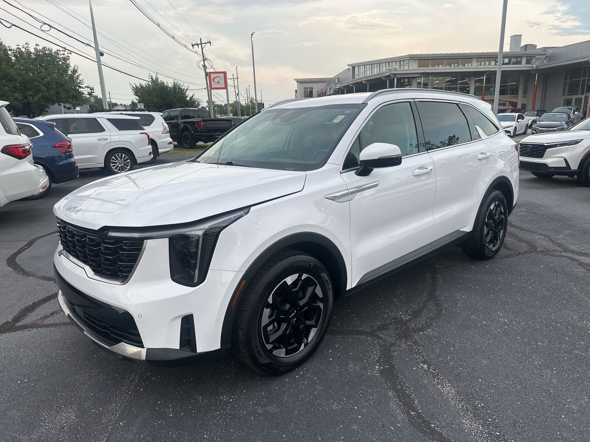 Used 2024 Kia Sorento S