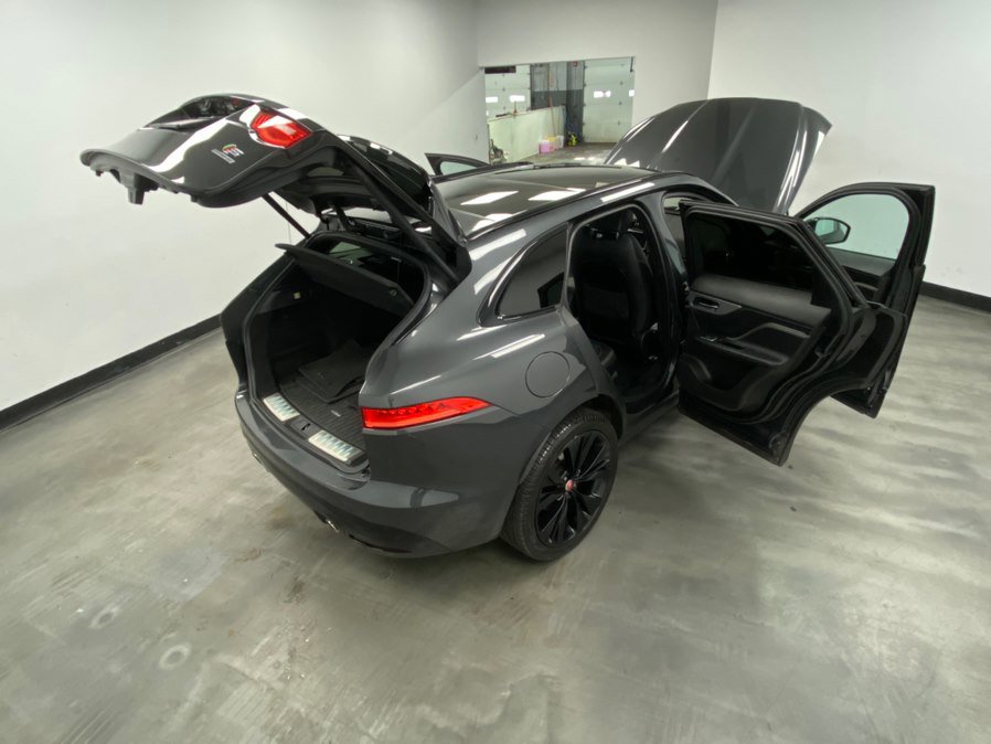 Used 2019 Jaguar F-PACE S image 56