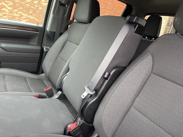 Used 2025 Chevrolet Silverado 1500 LT w/ Safety Package AWD/4WD image 39