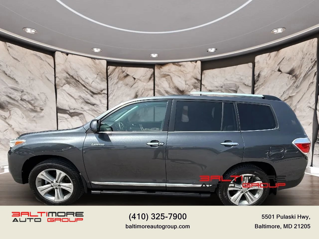 Used 2012 Toyota Highlander Limited w/ Tow Pkg AWD/4WD image 7