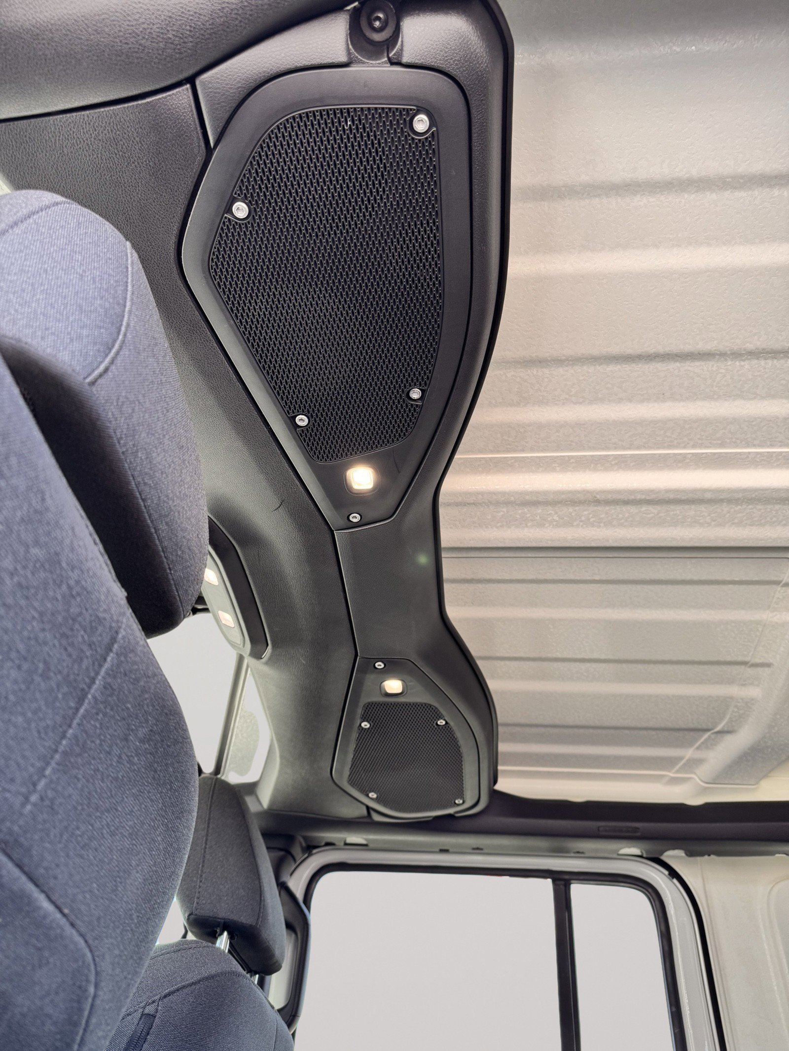 Used 2024 Jeep Wrangler Sahara image 16