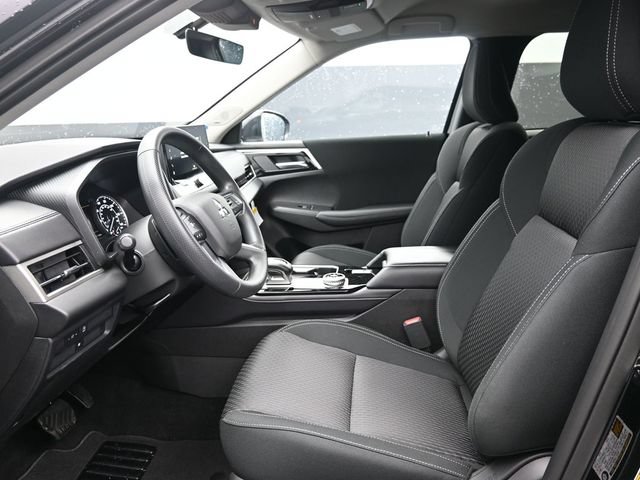 New 2026 Mitsubishi Outlander ES FWD image 7
