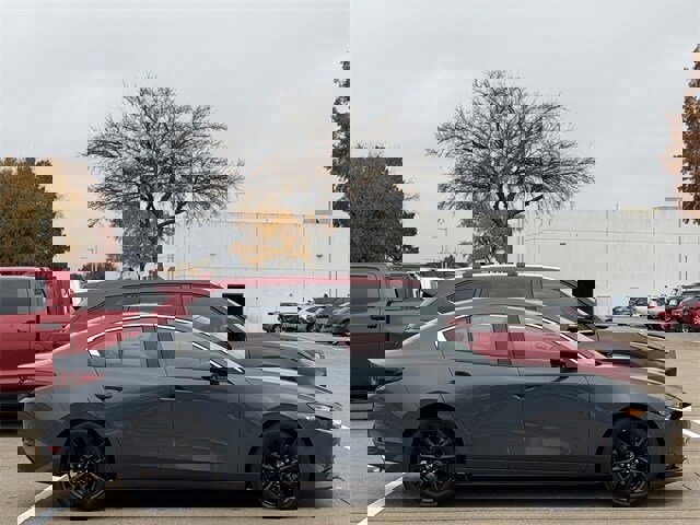 Used 2025 MAZDA MAZDA3 s image 3