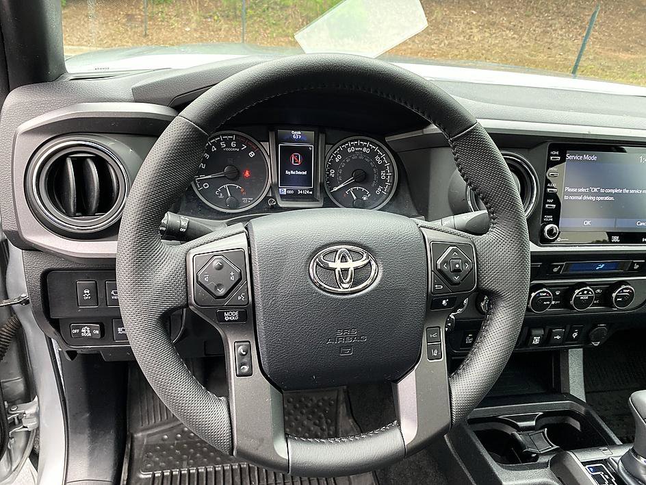 Certified 2023 Toyota Tacoma TRD Off-Road w/ TRD Premium Off Road Package AWD/4WD image 13