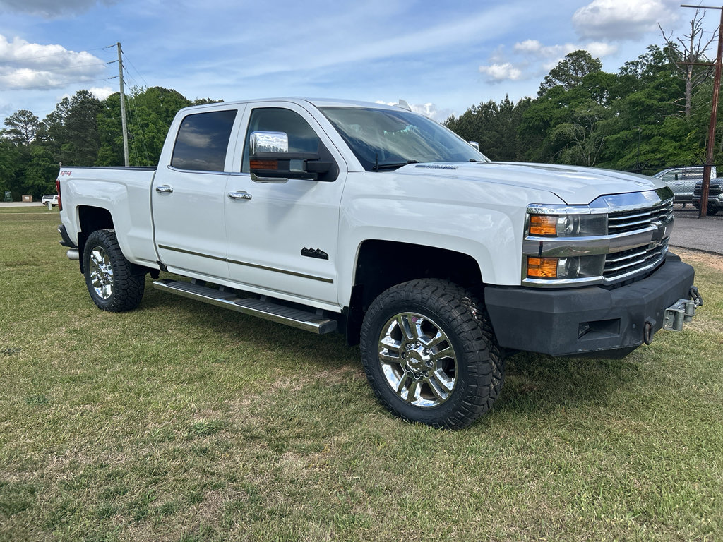 Used 2015 Chevrolet Silverado 2500 High Country w/ Duramax Plus Package image 7