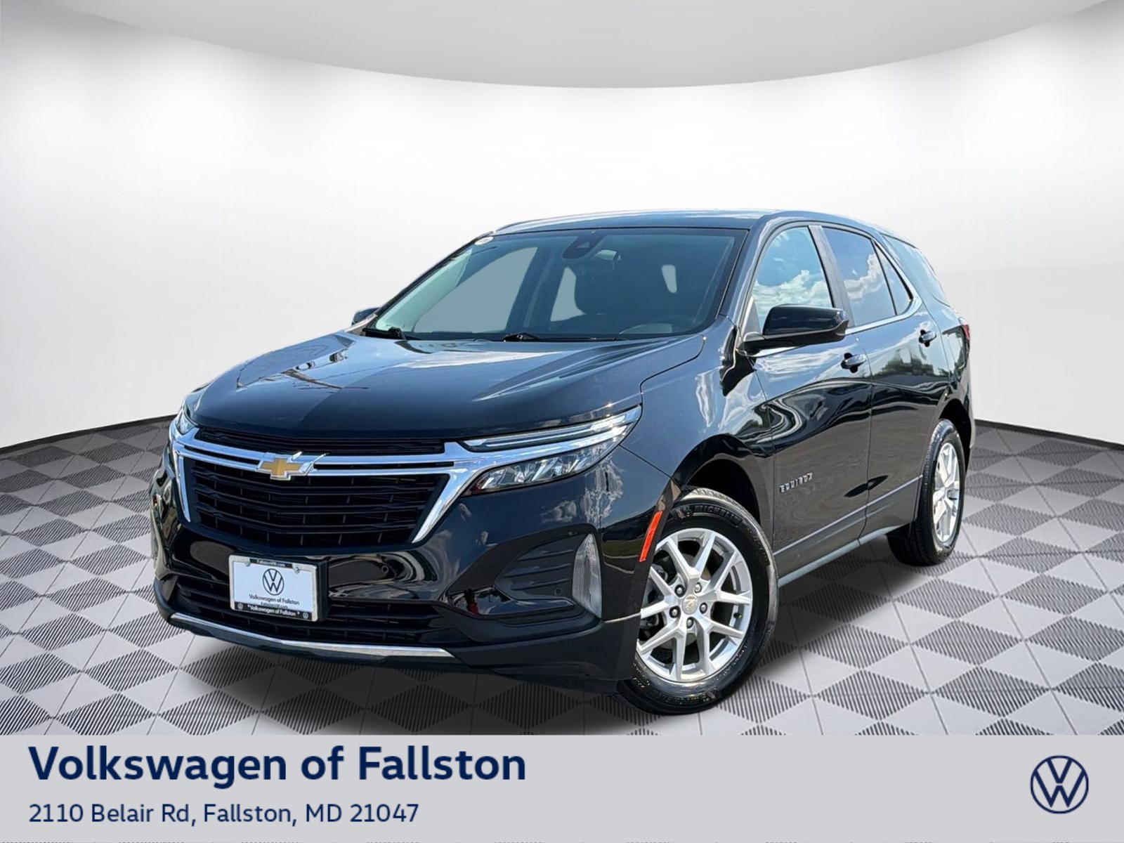 Used 2024 Chevrolet Equinox LT FWD image 1