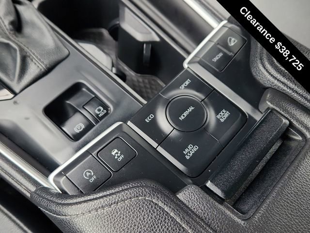 Used 2024 Toyota Grand Highlander XLE image 41