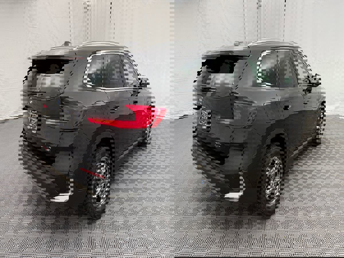 Used 2023 BMW X1 xDrive28i image 4