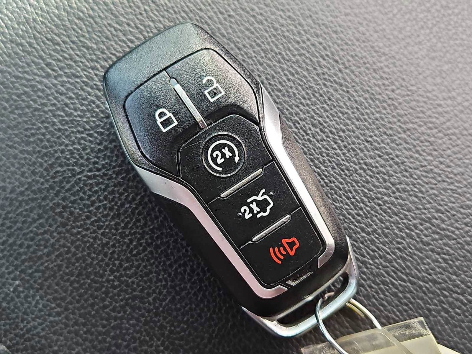 Used 2017 Ford Explorer XLT w/ Equipment Group 202A image 35