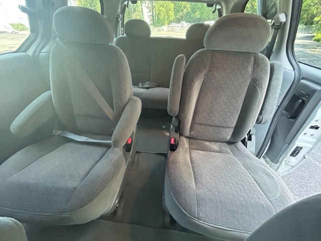 Used 2001 Nissan Quest SE FWD image 24