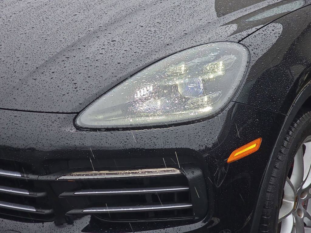 Used 2022 Porsche Cayenne AWD/4WD image 36