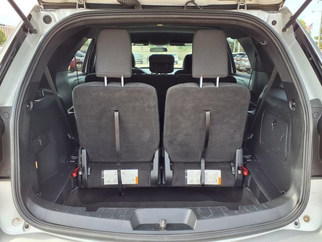 Used 2017 Ford Explorer XLT AWD/4WD image 25