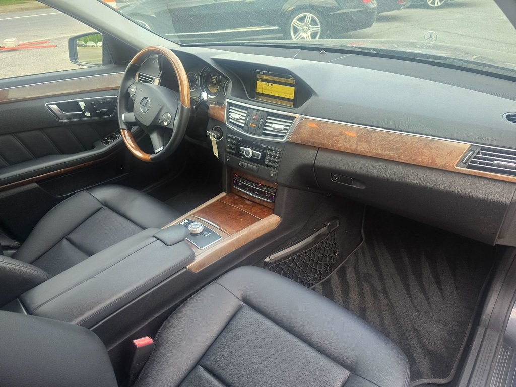 Used 2012 Mercedes-Benz E 350 4MATIC Sedan image 9