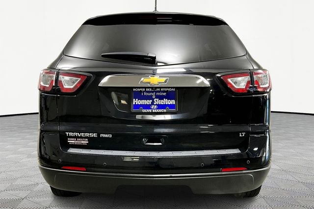 Used 2017 Chevrolet Traverse LT image 4