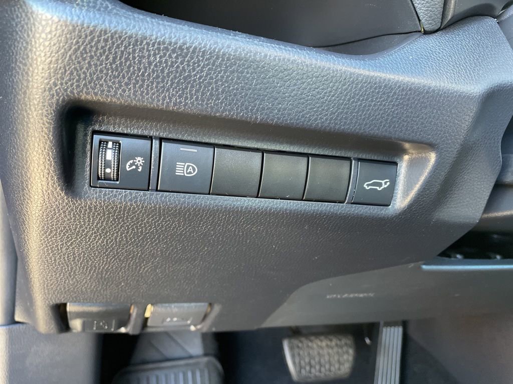 Used 2019 Toyota RAV4 XLE Premium w/ All Weather Liner Package image 11