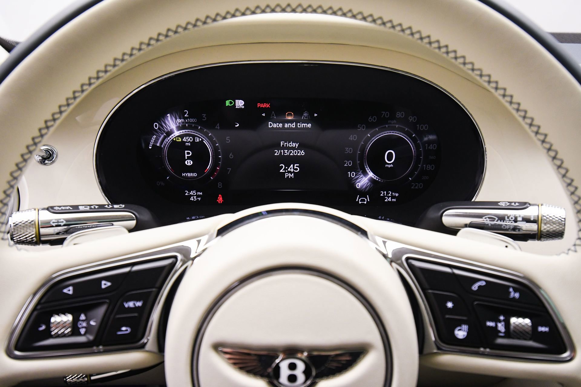 New 2026 Bentley Flying Spur Plug-In Hybrid image 16