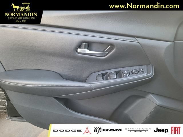 Used 2024 Nissan Sentra SV w/ All-Weather Package FWD image 15